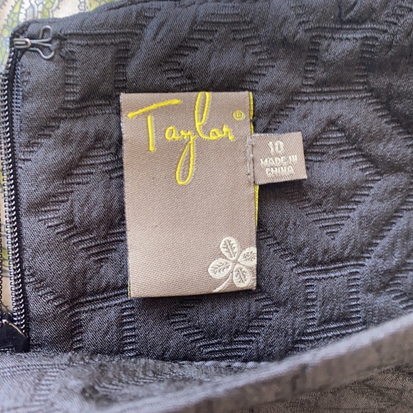 Taylor woman dress - Picture 3 of 7